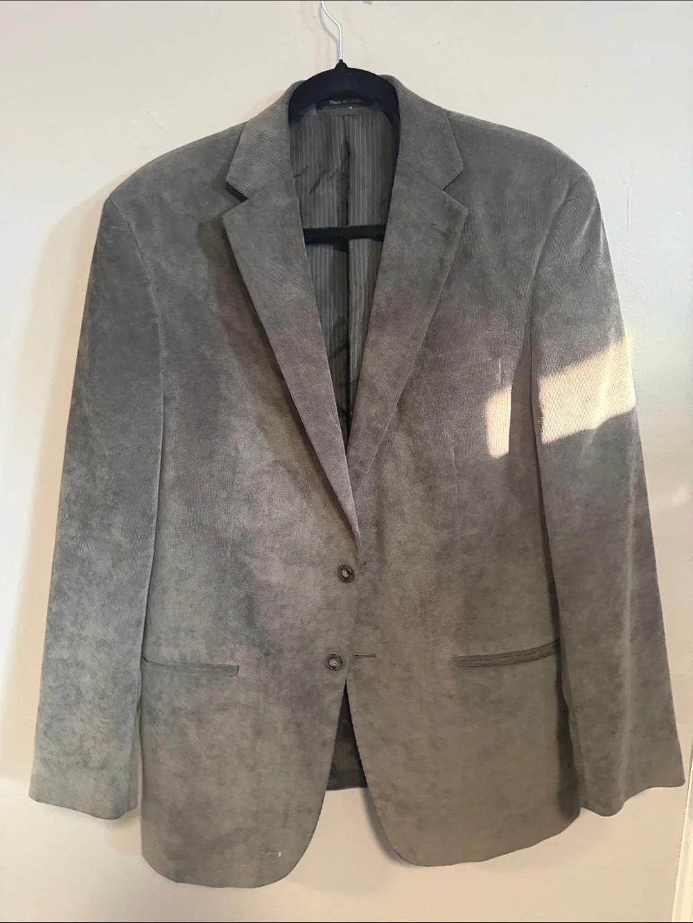 11 Men’s Blazers/Sport Coats.  Hugo Boss Calvin Klein. Tommy Hilfiger. 42-44R